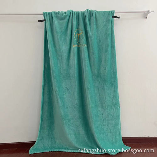 fashion soft solid embroidery logo flannel fleece blanket